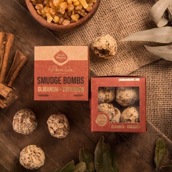 Smudge bomb - Olibanum and Cinnamon